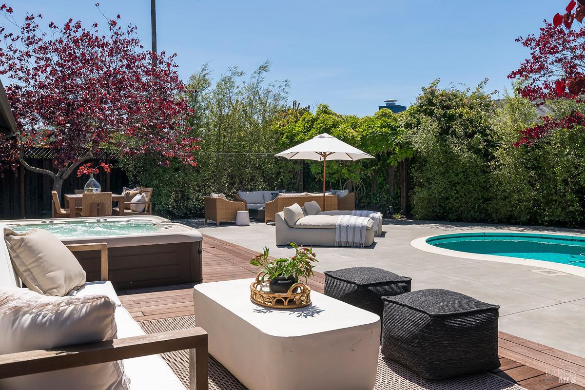 Detail Gallery Image 29 of 42 For 114 Golden Hind Psge, Corte Madera,  CA 94925 - 3 Beds | 2 Baths