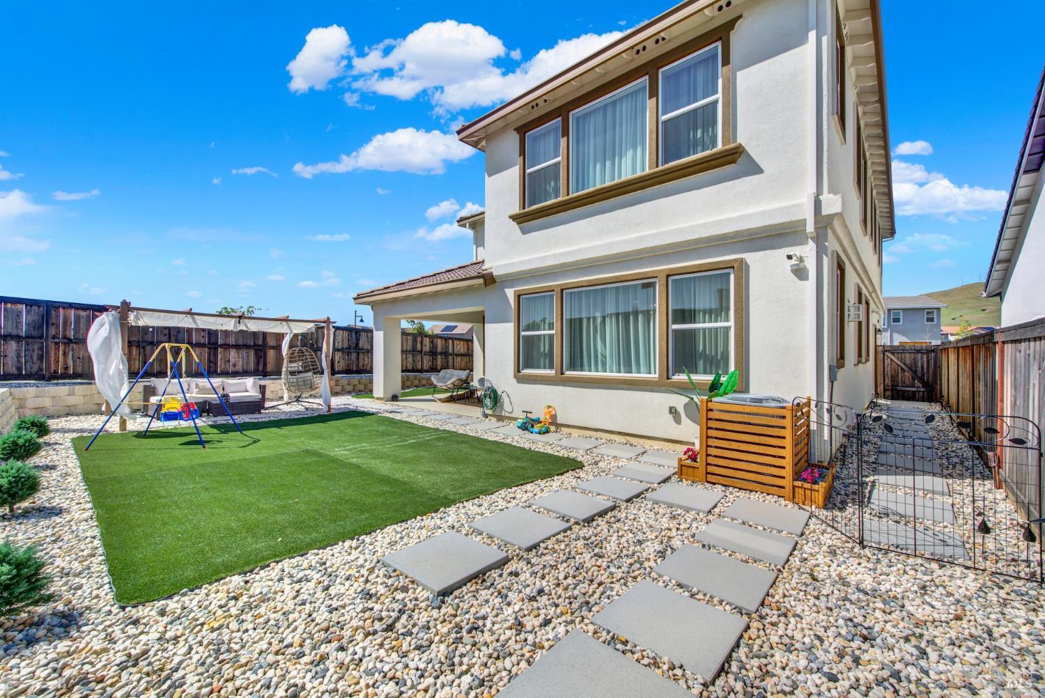 Detail Gallery Image 39 of 58 For 1501 Nightfall Ln, Fairfield,  CA 94533 - 4 Beds | 3 Baths