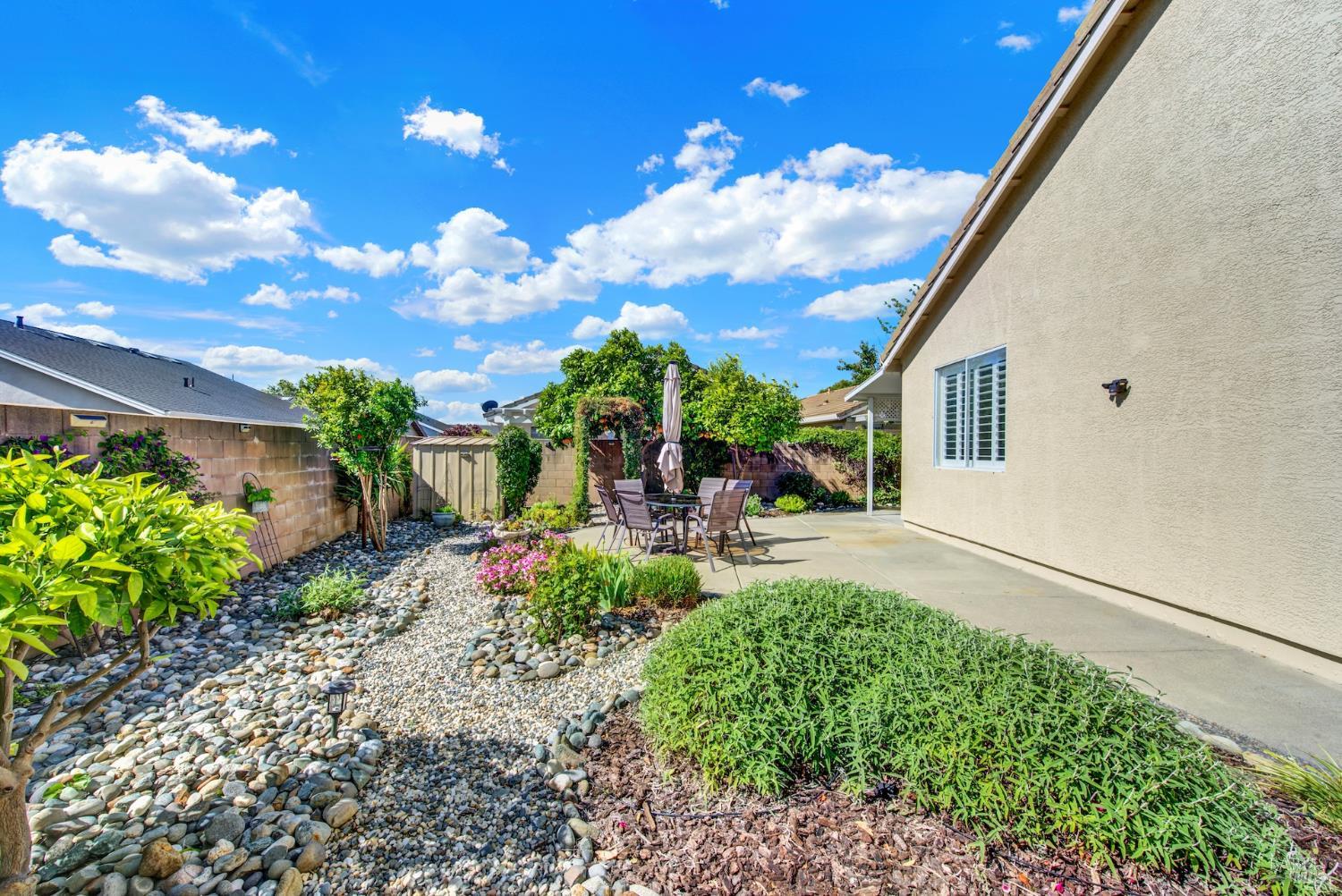 Detail Gallery Image 47 of 72 For 367 Bartlett Ln, Vacaville,  CA 95687 - 3 Beds | 2 Baths