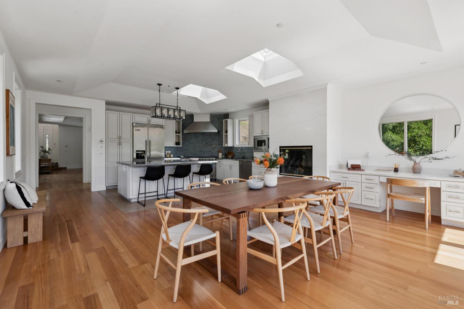 Detail Gallery Image 17 of 51 For 115 Piper Ln, Fairfax,  CA 94930 - 3 Beds | 2/1 Baths