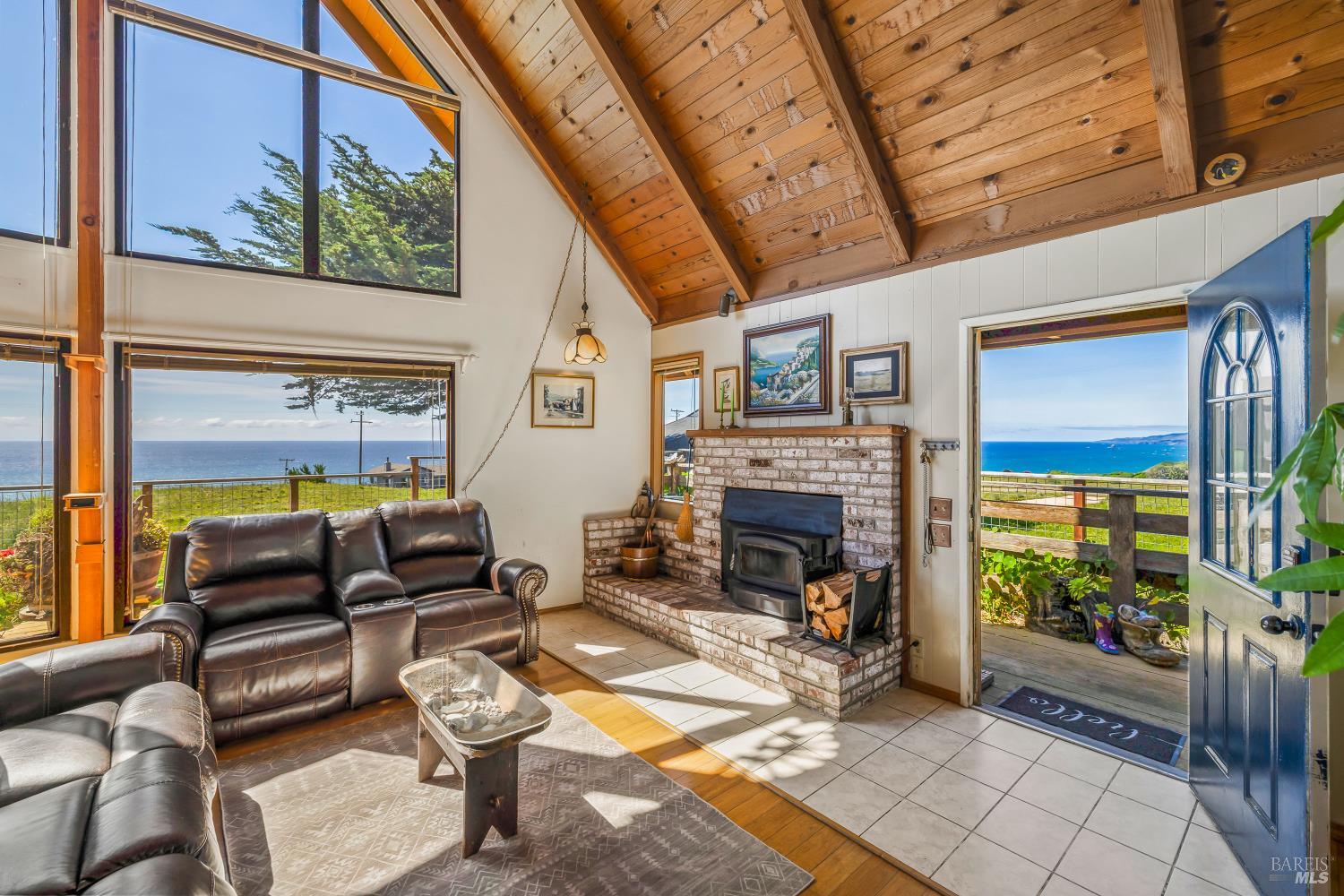 Detail Gallery Image 10 of 55 For 14720 S Highway 1 Unkn, Manchester,  CA 95459 - 2 Beds | 2 Baths