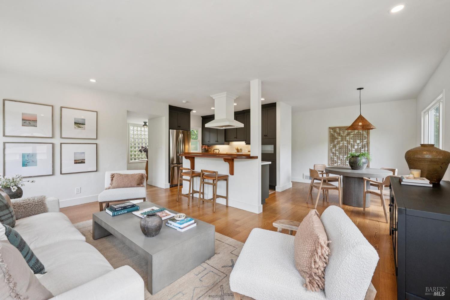 Detail Gallery Image 6 of 71 For 27 Sierra Ave, San Anselmo,  CA 94960 - 3 Beds | 2 Baths