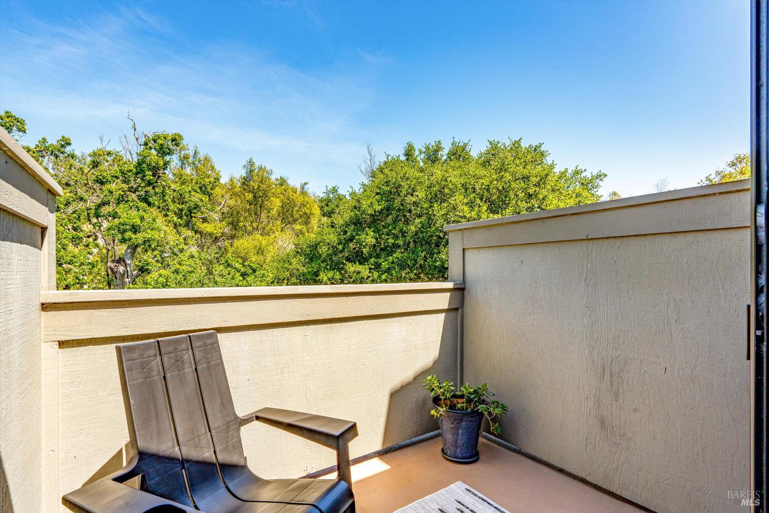 Detail Gallery Image 31 of 36 For 146 Sandpiper Ct, Novato,  CA 94949 - 2 Beds | 2 Baths