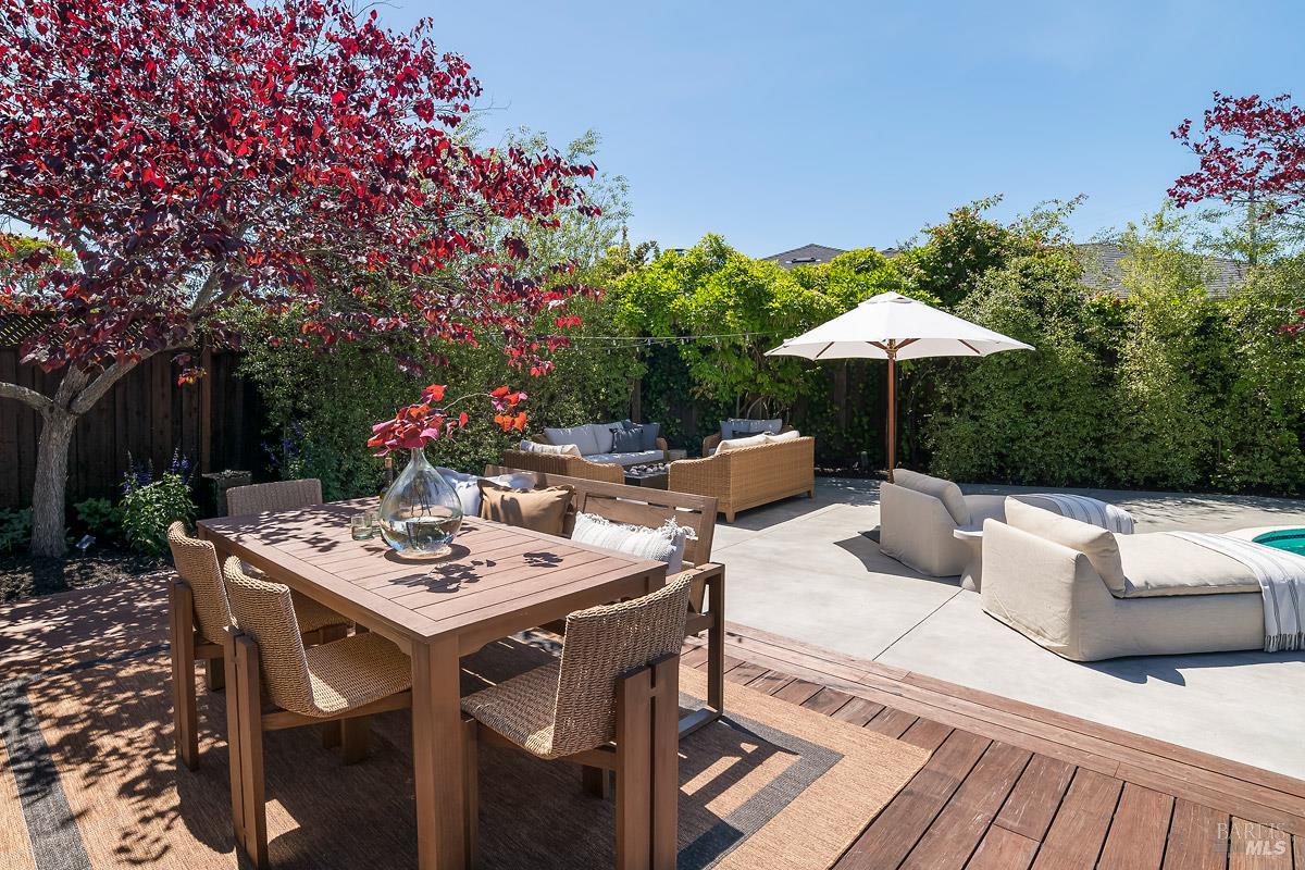 Detail Gallery Image 24 of 42 For 114 Golden Hind Psge, Corte Madera,  CA 94925 - 3 Beds | 2 Baths