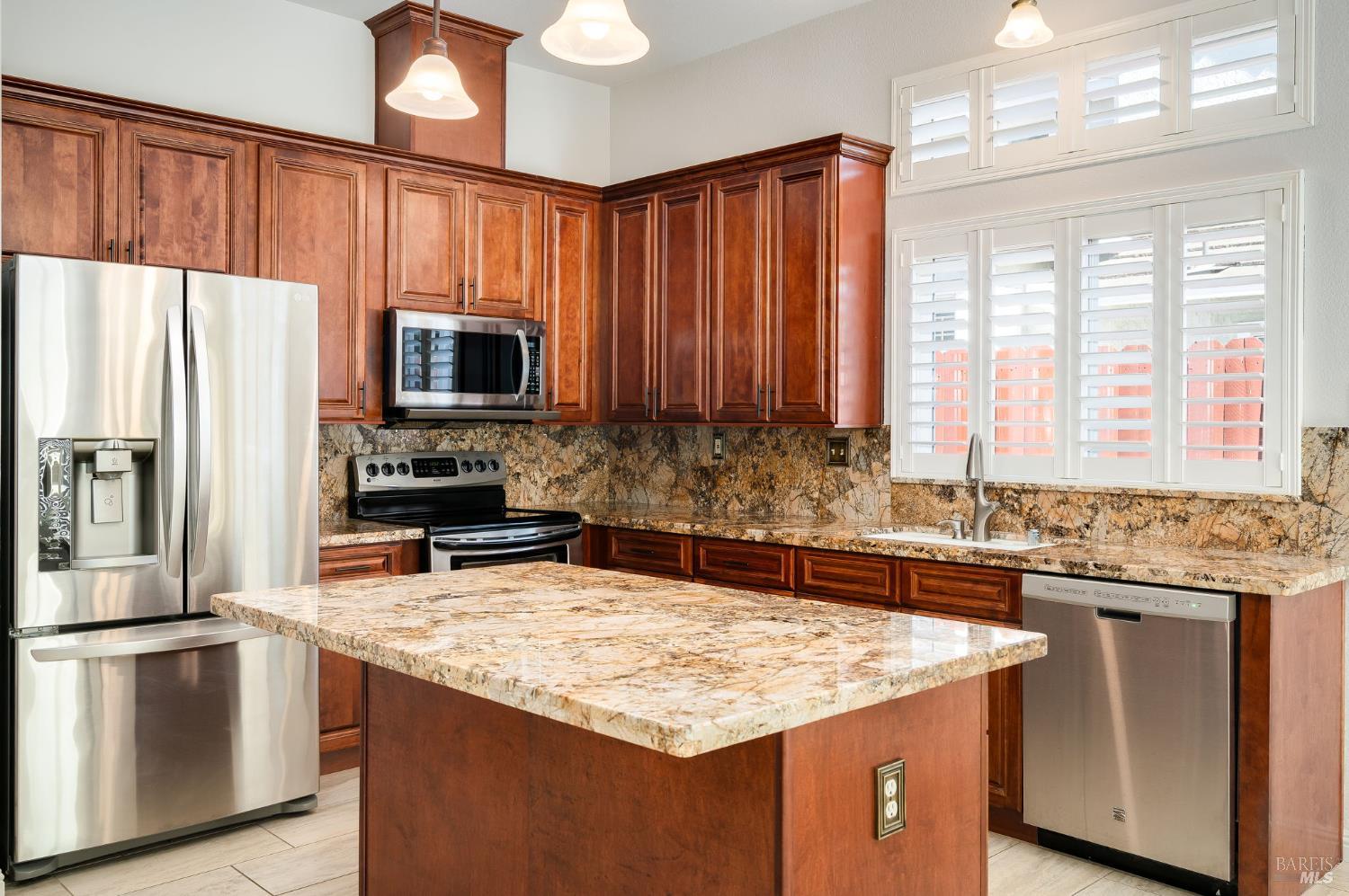 Detail Gallery Image 15 of 53 For 1453 Limewood Ct, Fairfield,  CA 94534 - 3 Beds | 2 Baths