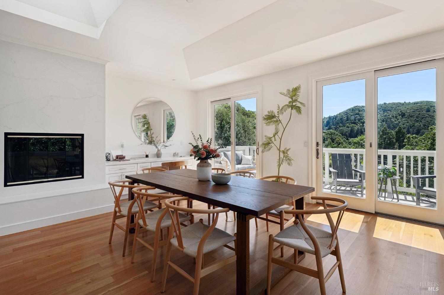 Detail Gallery Image 18 of 51 For 115 Piper Ln, Fairfax,  CA 94930 - 3 Beds | 2/1 Baths