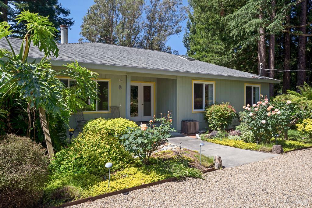 626 Gold Ridge Road photo 2