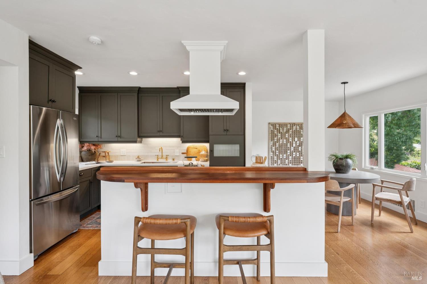 Detail Gallery Image 13 of 71 For 27 Sierra Ave, San Anselmo,  CA 94960 - 3 Beds | 2 Baths