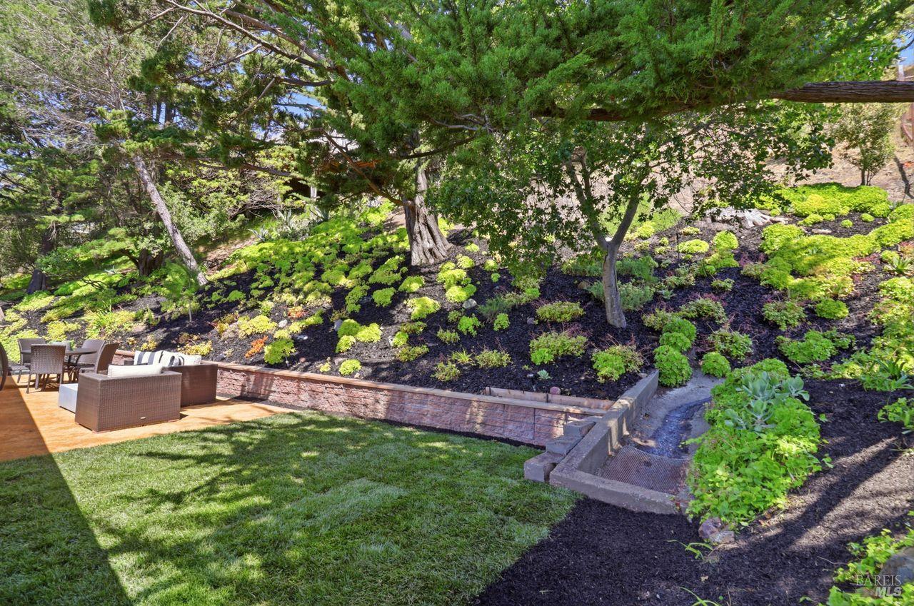 Detail Gallery Image 20 of 22 For 10 Sonora Way, Corte Madera,  CA 94925 - 4 Beds | 2 Baths