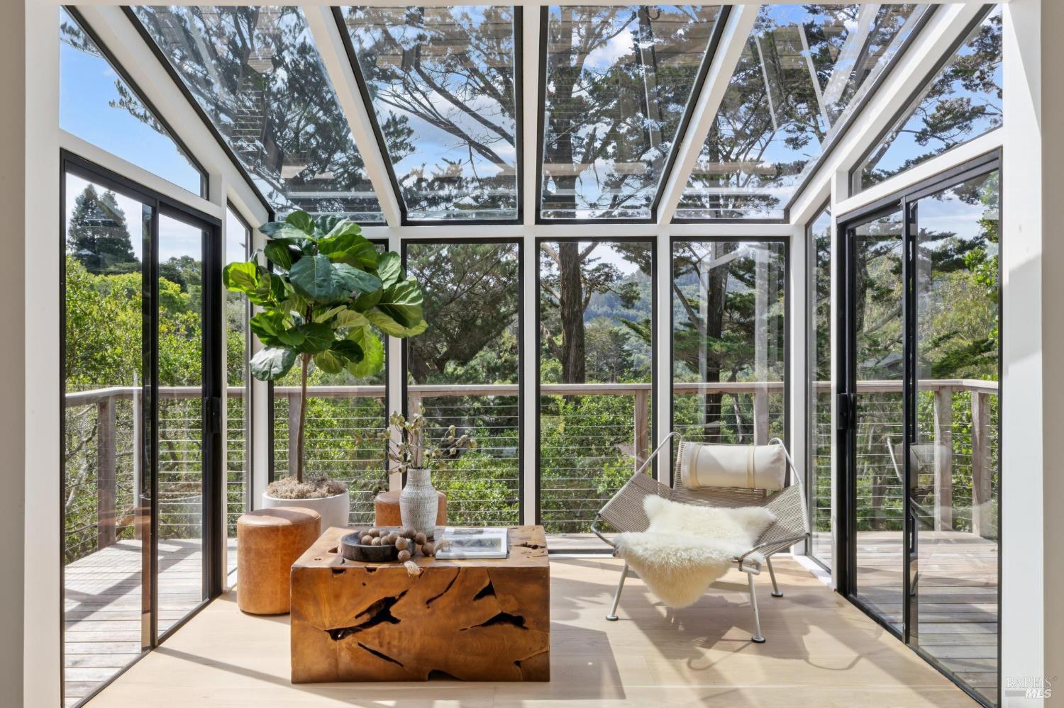 Detail Gallery Image 5 of 54 For 321 Pine Hill Rd, Mill Valley,  CA 94941 - 4 Beds | 3 Baths