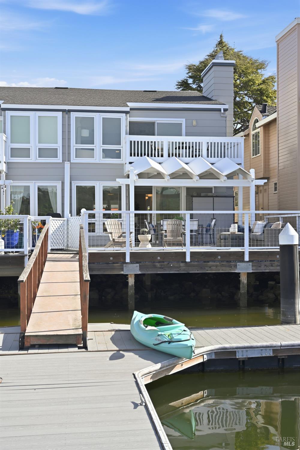 Detail Gallery Image 30 of 35 For 22 Mooring Rd, San Rafael,  CA 94901 - – Beds | – Baths