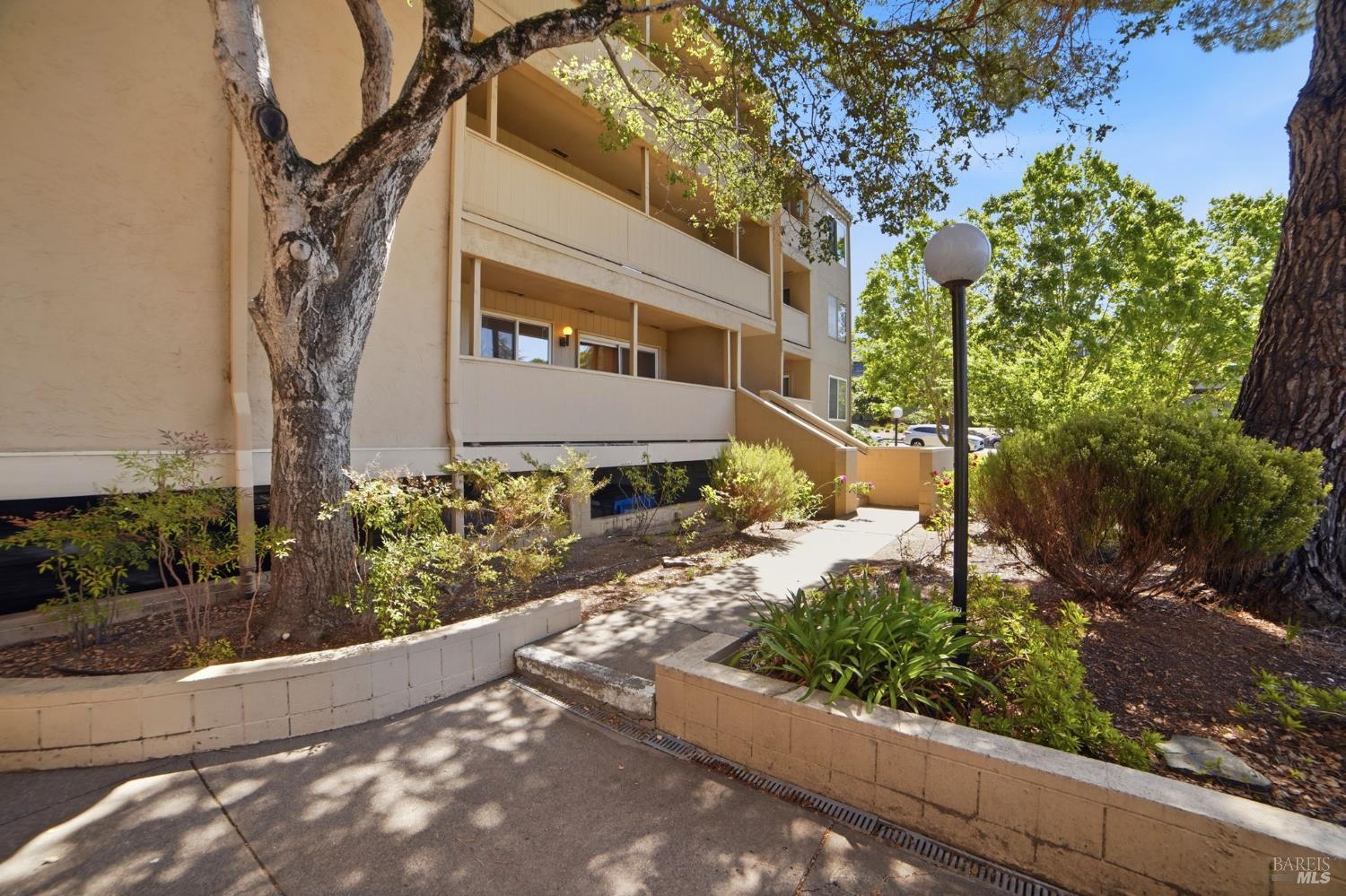 1453 Neotomas Avenue #108 photo 2