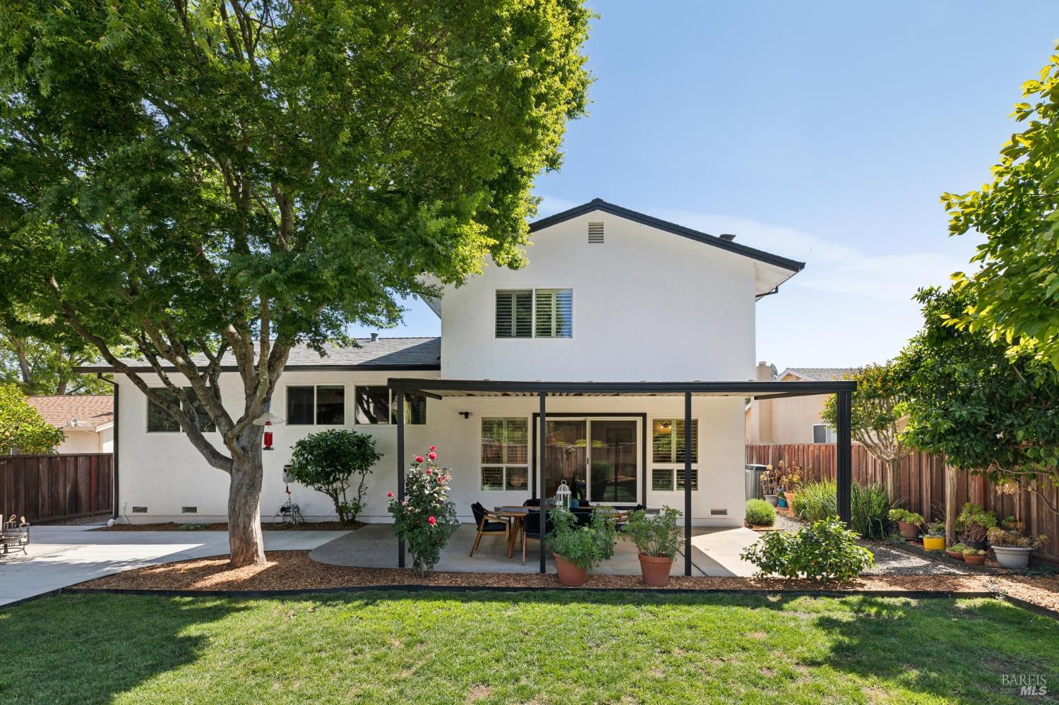 3355 Twin Oaks Drive photo 2