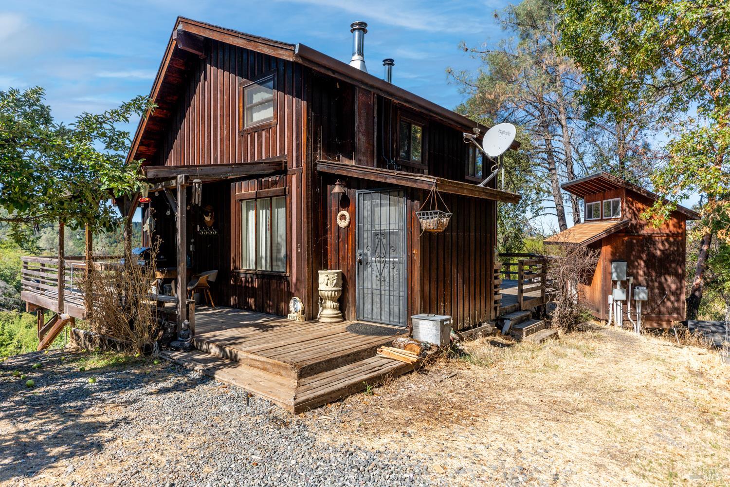 Detail Gallery Image 16 of 38 For 34010 Shimmins Ridge Rd, Willits,  CA 95490 - 4 Beds | 2 Baths