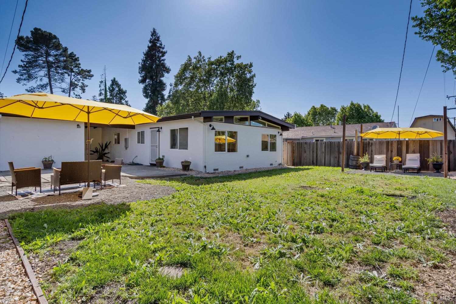 Detail Gallery Image 24 of 29 For 410 Cottonwood Dr, Vallejo,  CA 94591 - 3 Beds | 2 Baths