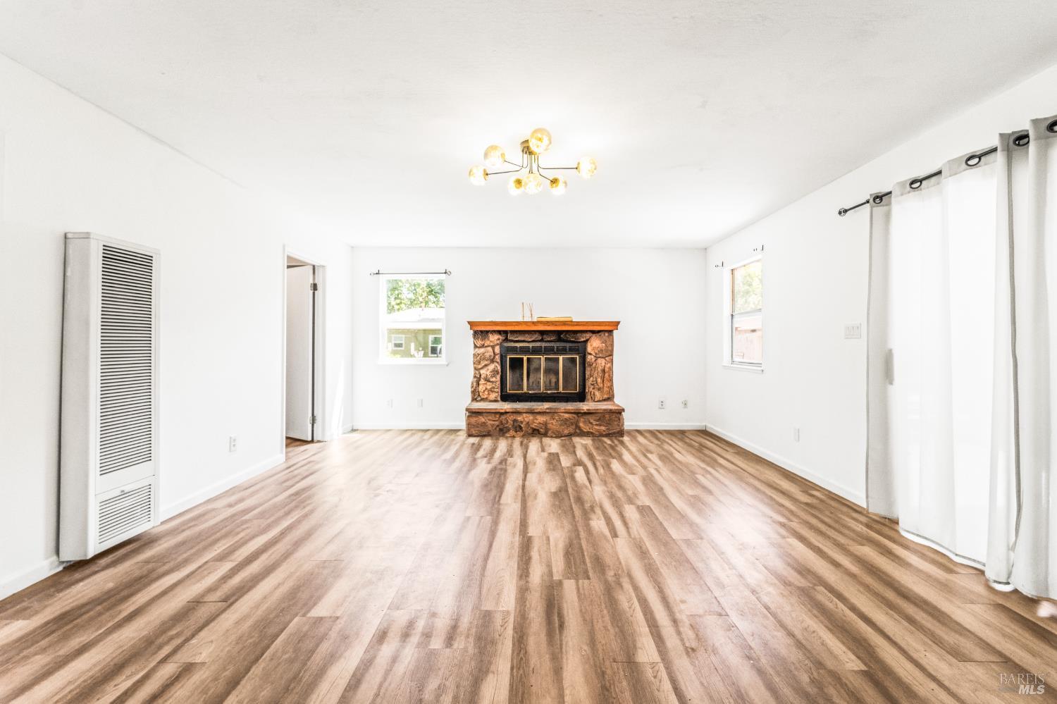 Detail Gallery Image 14 of 50 For 560 Russell St, Vallejo,  CA 94591 - 2 Beds | 2 Baths