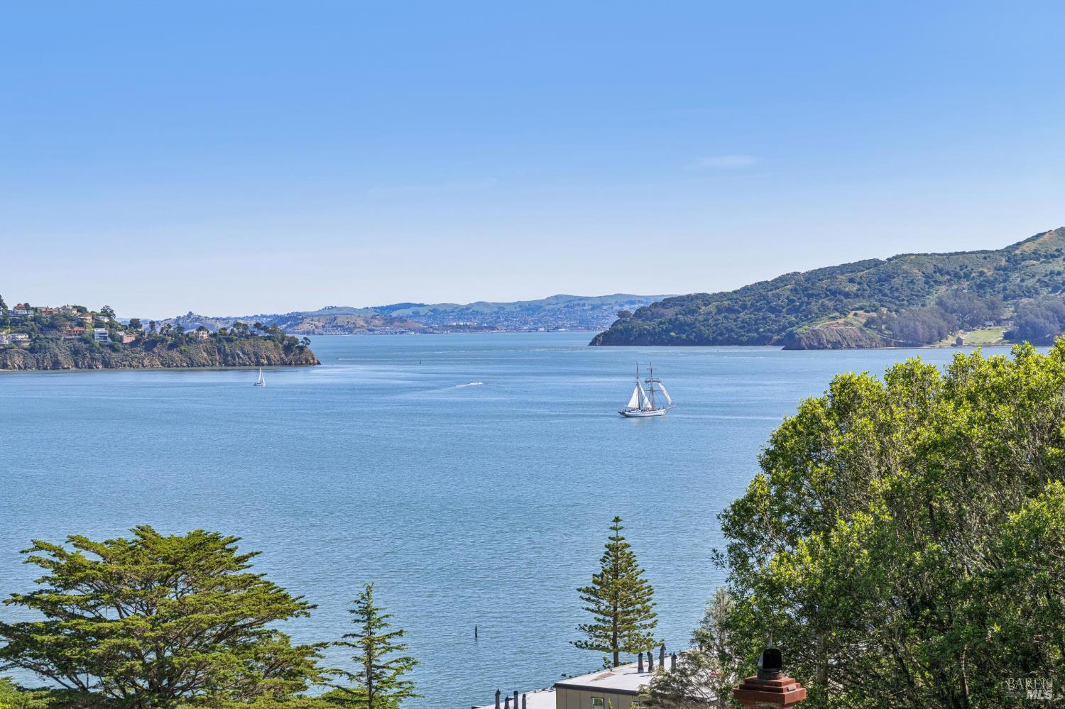 Detail Gallery Image 2 of 55 For 126 Edwards Ave, Sausalito,  CA 94965 - – Beds | – Baths