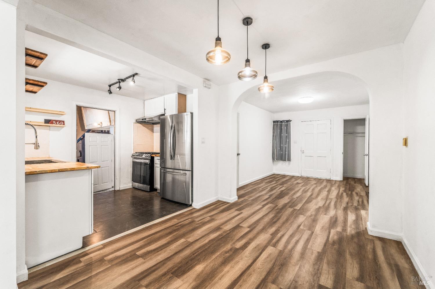 Detail Gallery Image 11 of 50 For 560 Russell St, Vallejo,  CA 94591 - 2 Beds | 2 Baths