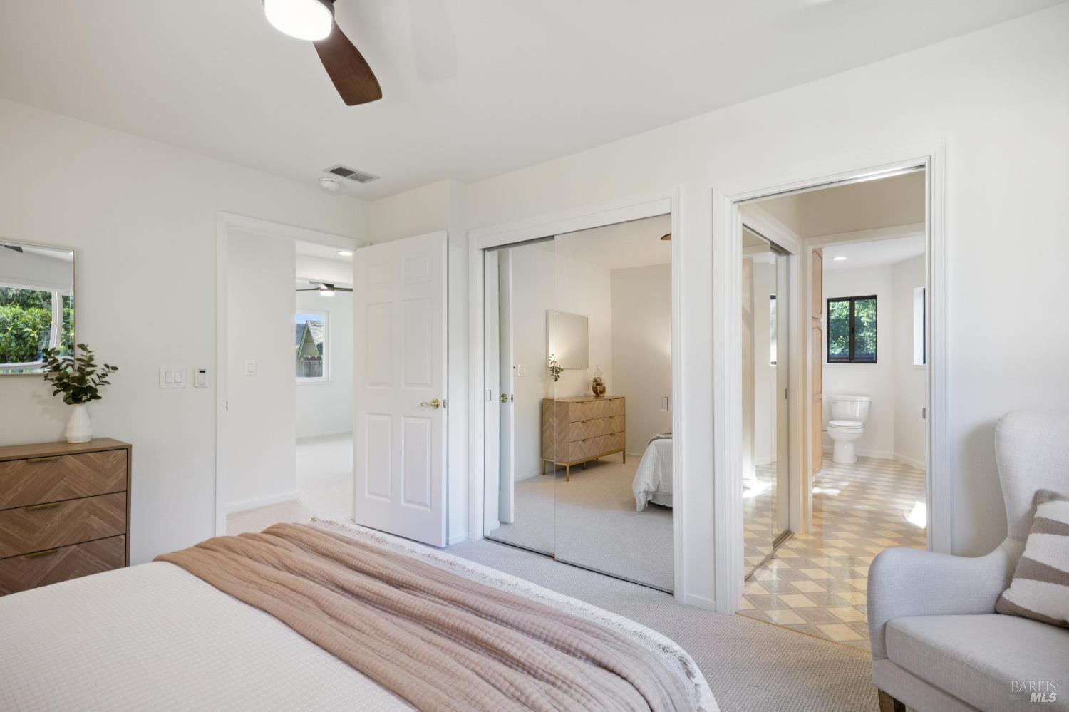 Detail Gallery Image 20 of 59 For 14 Angelica Ct, Novato,  CA 94947 - 5 Beds | 3 Baths