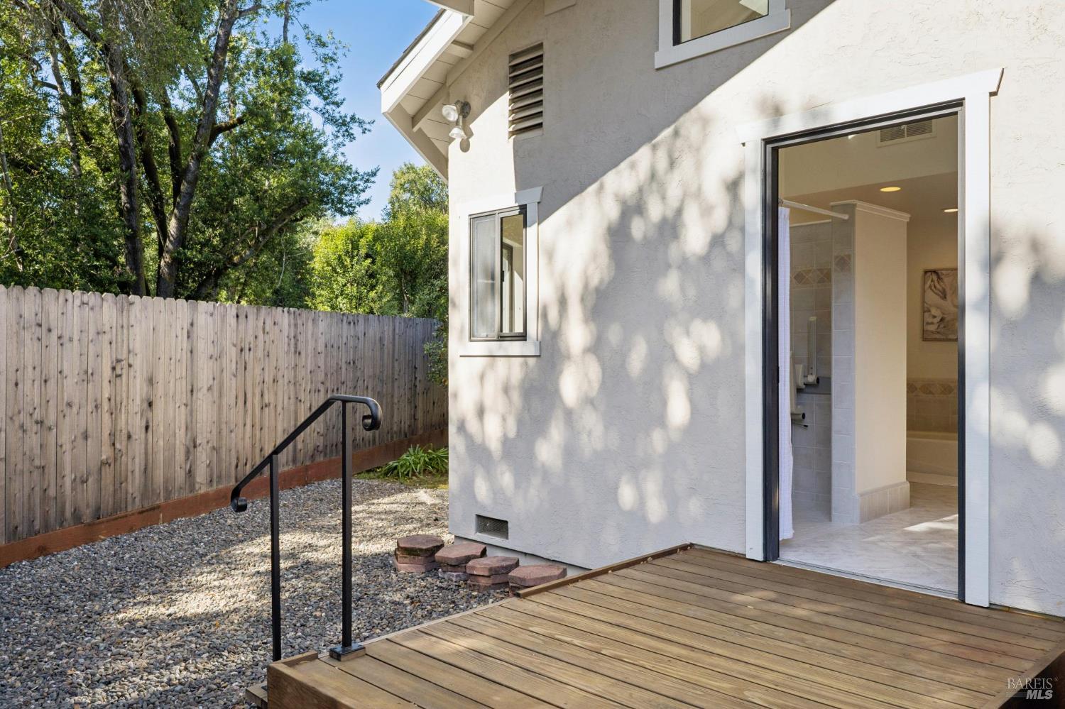 Detail Gallery Image 34 of 59 For 14 Angelica Ct, Novato,  CA 94947 - 5 Beds | 3 Baths