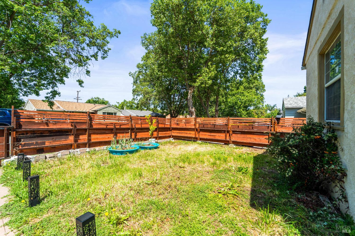 Detail Gallery Image 44 of 50 For 560 Russell St, Vallejo,  CA 94591 - 2 Beds | 2 Baths