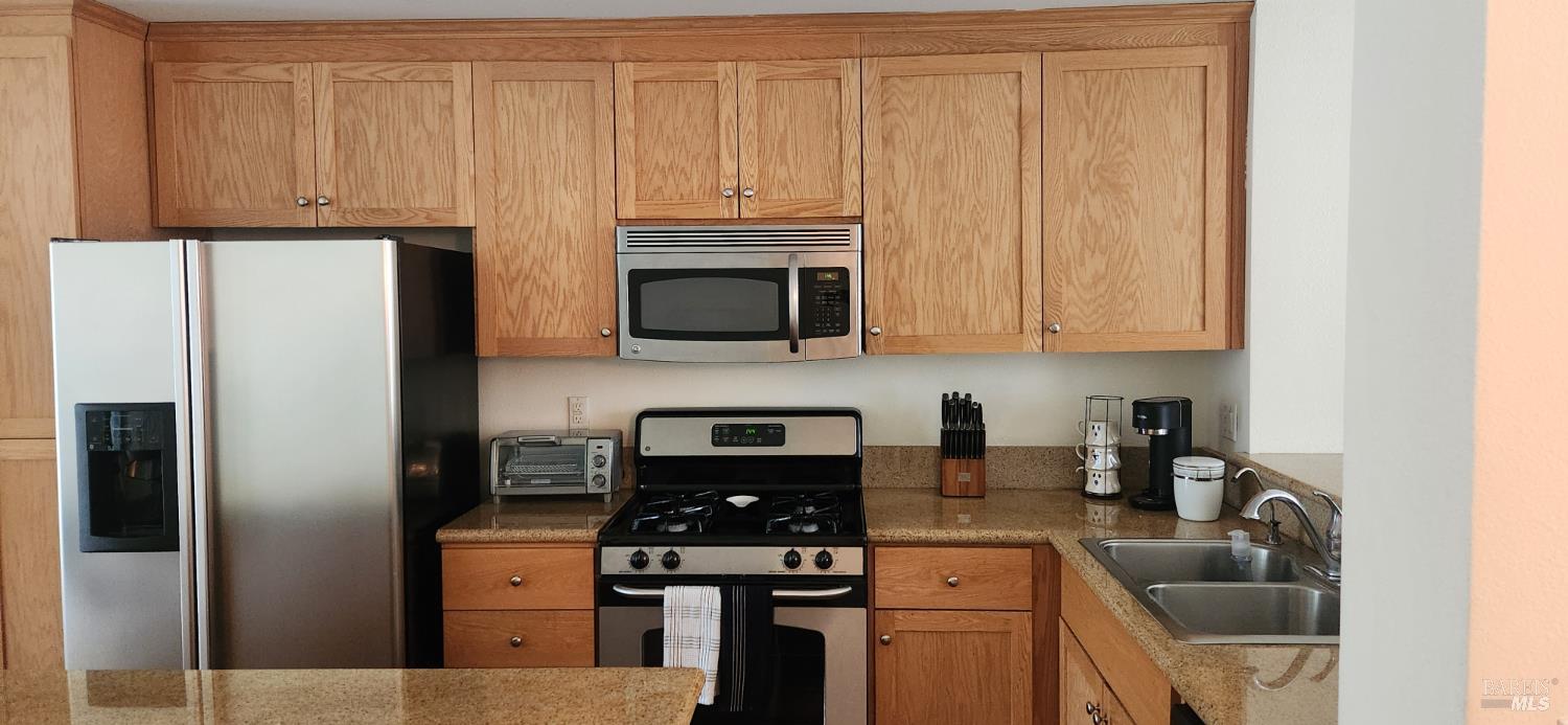 318 City Center Drive photo 3