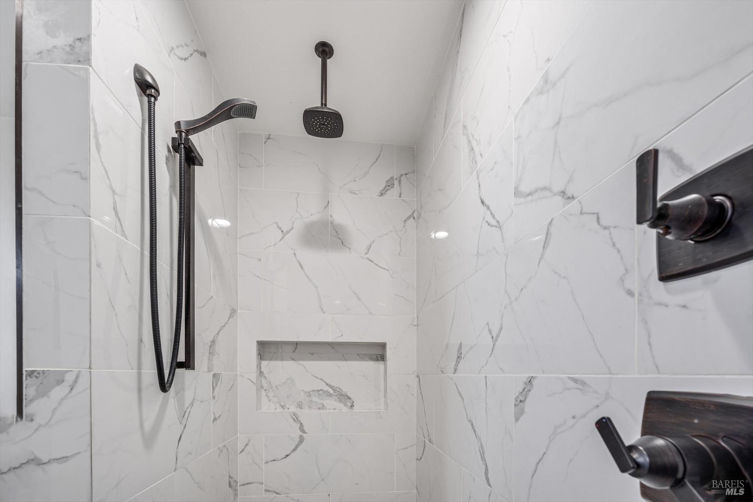 Detail Gallery Image 20 of 29 For 410 Cottonwood Dr, Vallejo,  CA 94591 - 3 Beds | 2 Baths