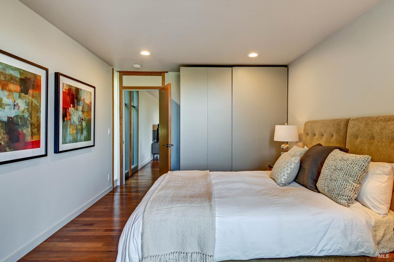 Detail Gallery Image 26 of 47 For 45 Bella Vista Ave, Belvedere,  CA 94920 - 4 Beds | 3 Baths