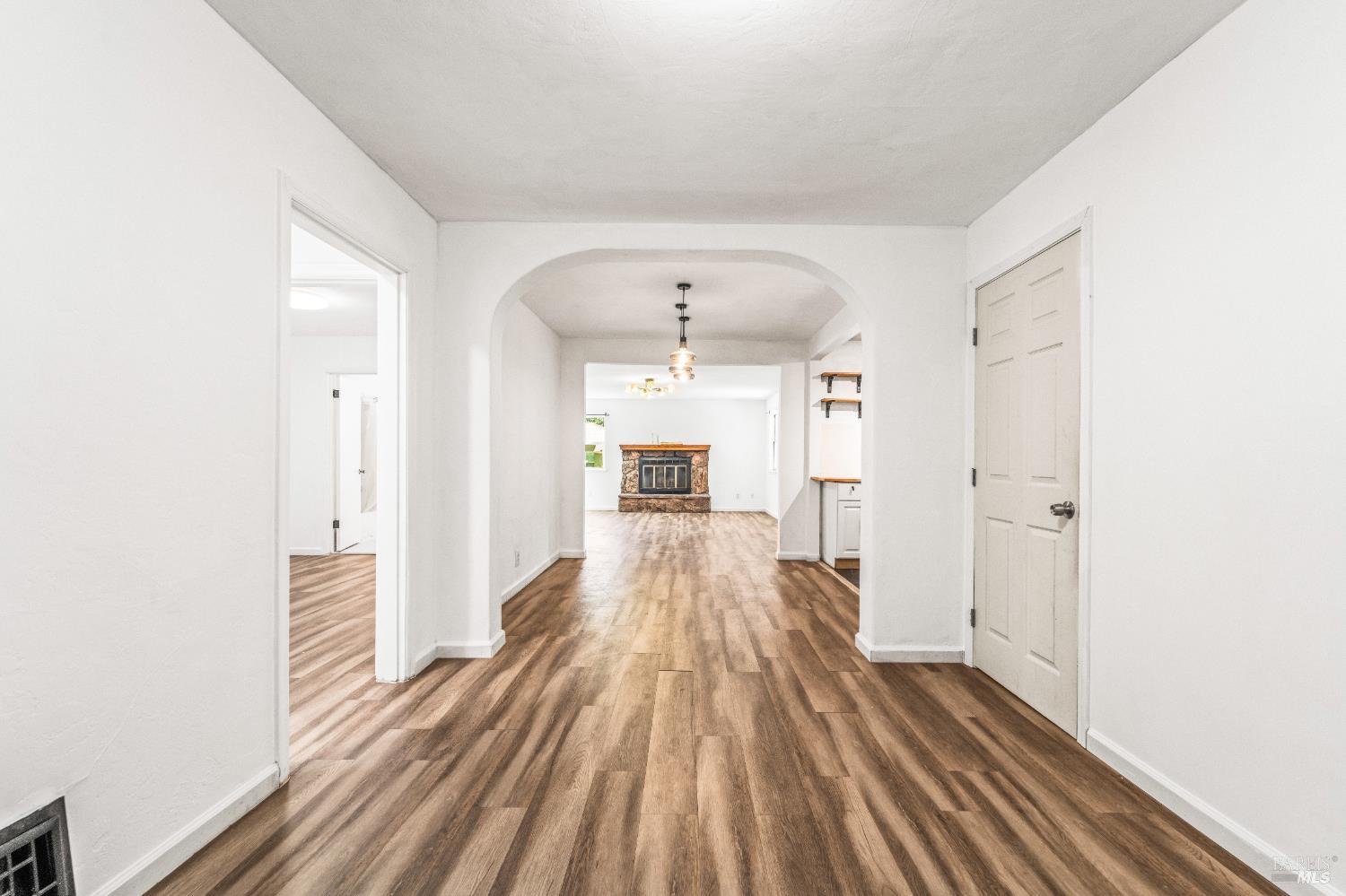 Detail Gallery Image 2 of 50 For 560 Russell St, Vallejo,  CA 94591 - 2 Beds | 2 Baths