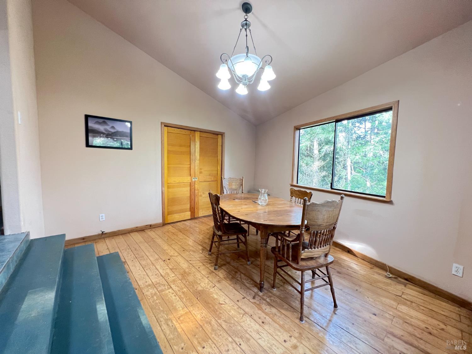 Detail Gallery Image 13 of 42 For 4000 Ridgewood Rd, Willits,  CA 95490 - 2 Beds | 2 Baths