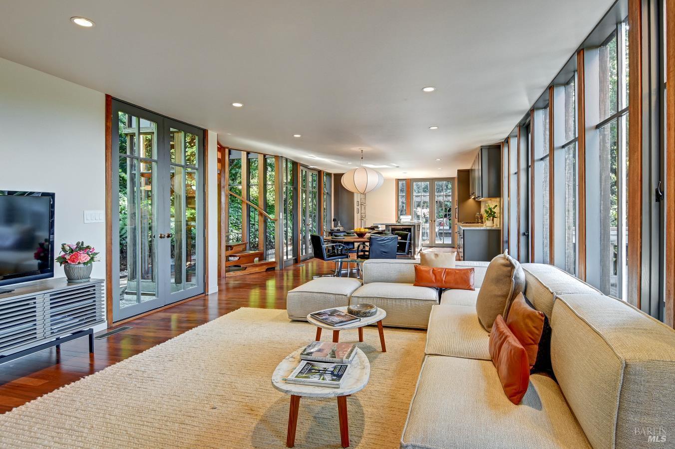 Detail Gallery Image 8 of 47 For 45 Bella Vista Ave, Belvedere,  CA 94920 - 4 Beds | 3 Baths