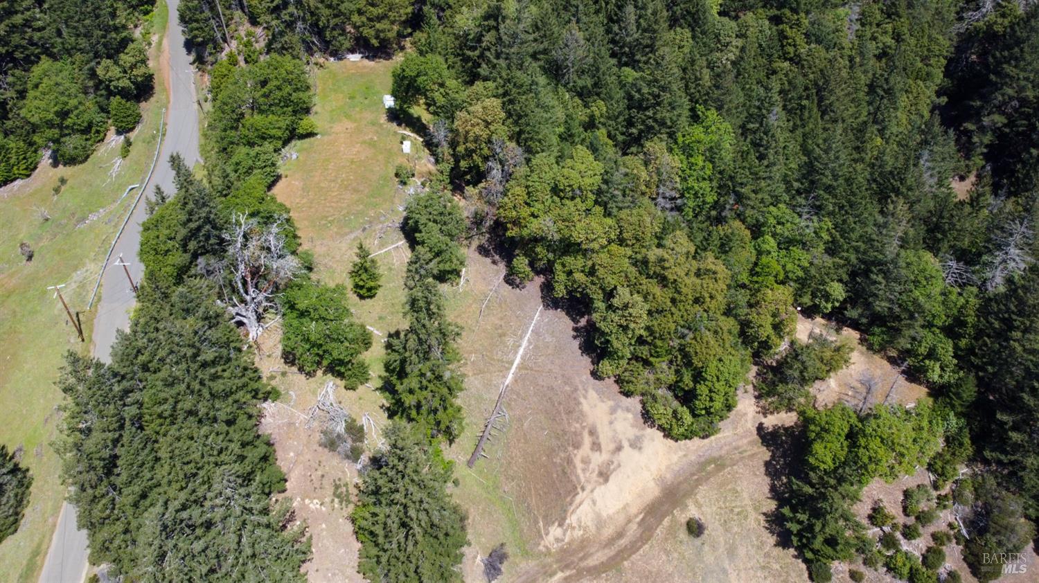 Detail Gallery Image 3 of 12 For 3730 Blackhawk Dr, Willits,  CA 95490 - – Beds | – Baths