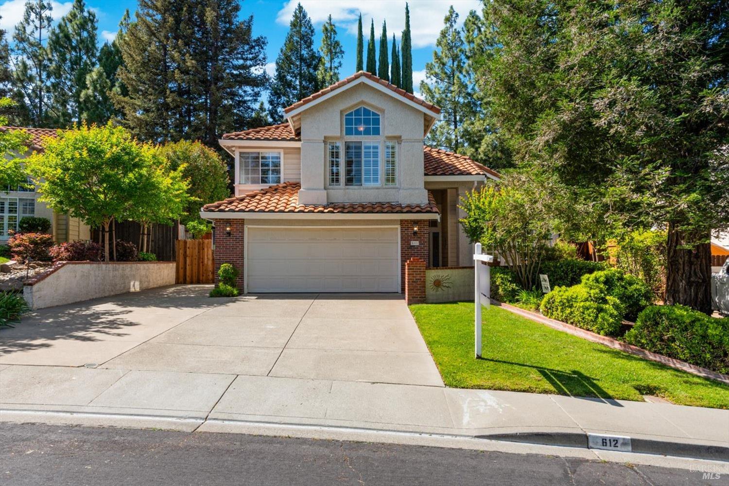 Detail Gallery Image 6 of 67 For 612 Cougar Ct, Vacaville,  CA 95688 - 4 Beds | 2/1 Baths