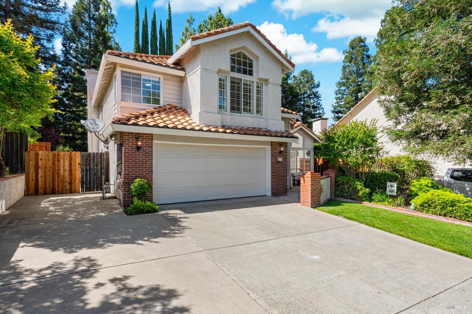 Detail Gallery Image 5 of 67 For 612 Cougar Ct, Vacaville,  CA 95688 - 4 Beds | 2/1 Baths