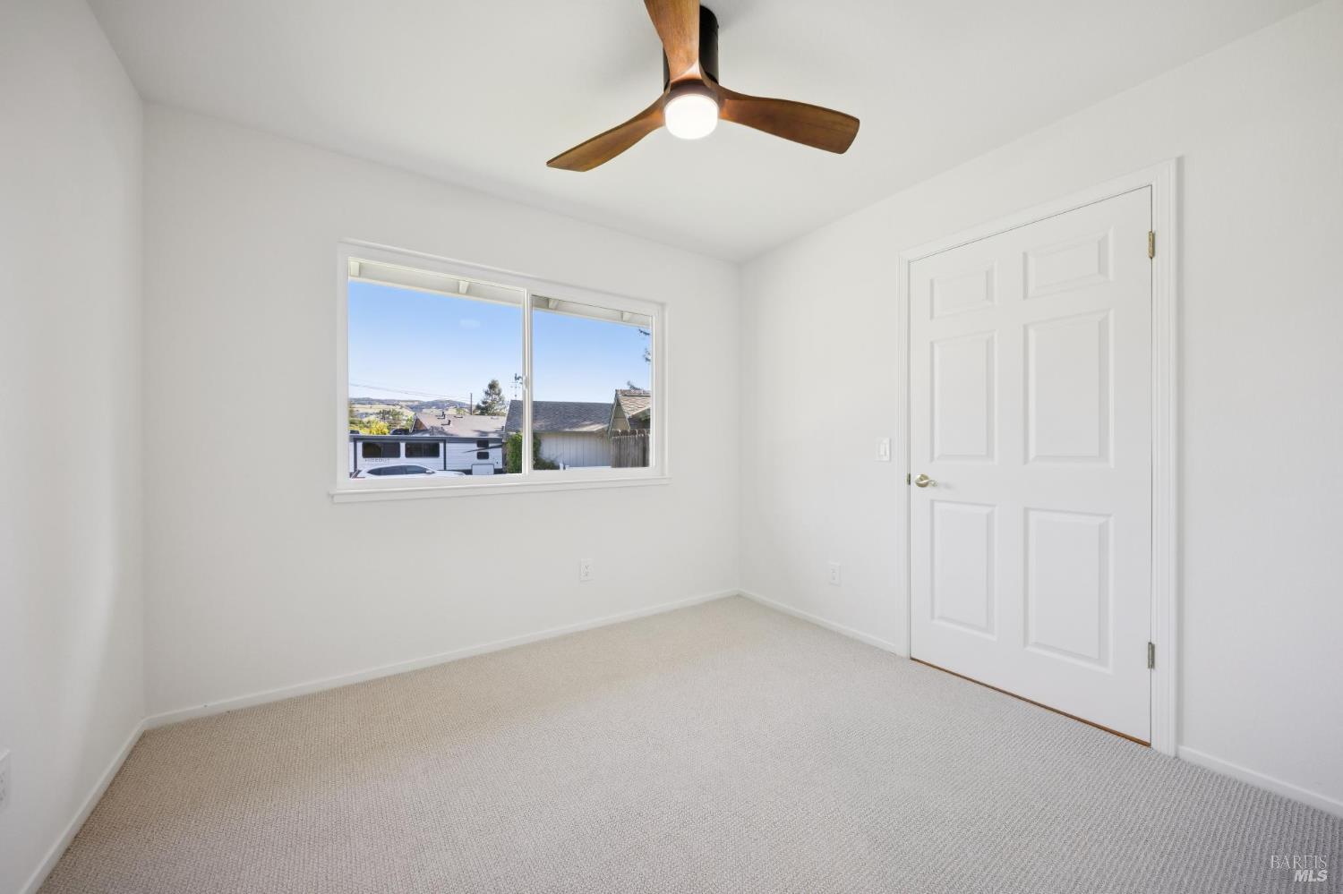 Detail Gallery Image 24 of 59 For 14 Angelica Ct, Novato,  CA 94947 - 5 Beds | 3 Baths