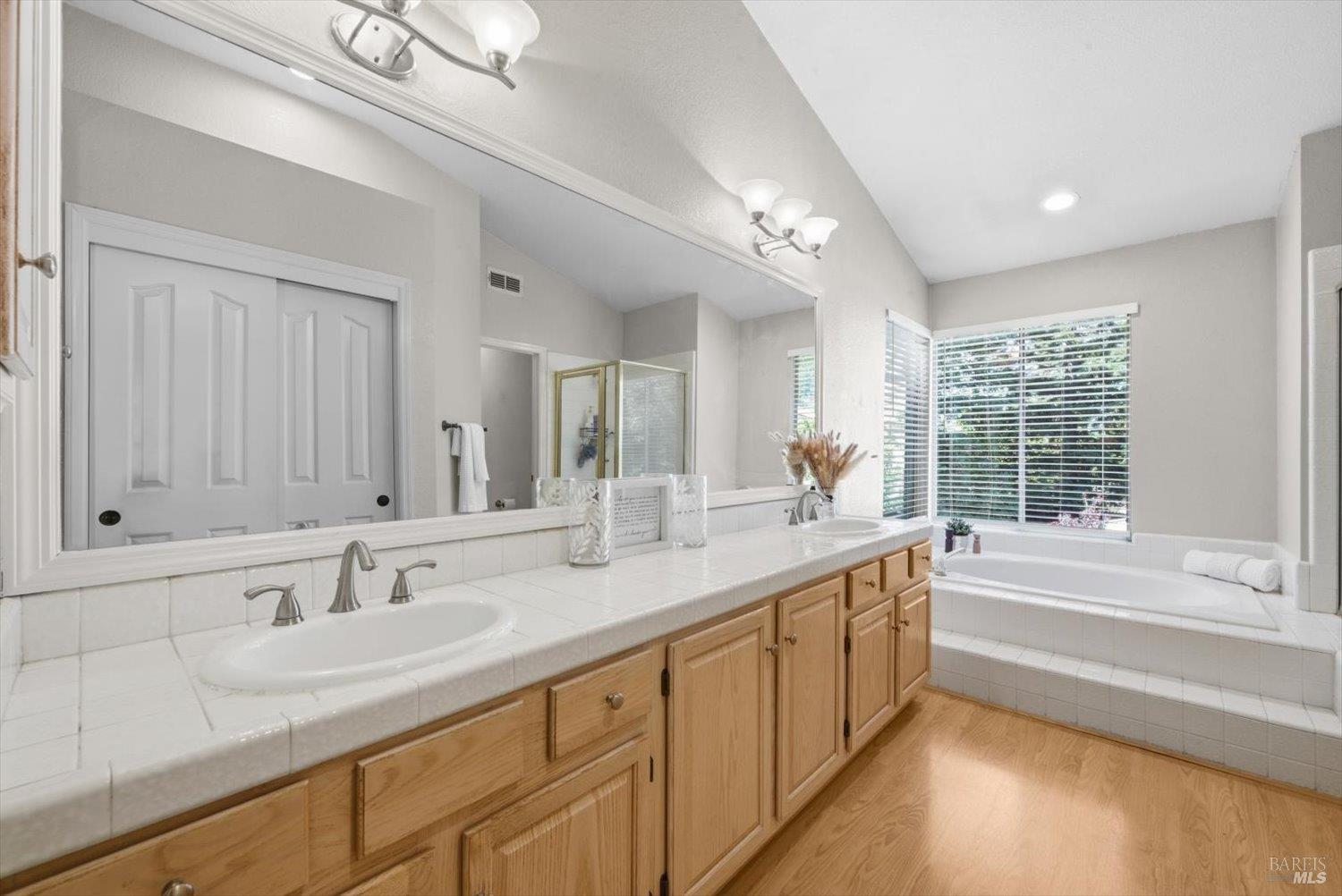 Detail Gallery Image 35 of 67 For 612 Cougar Ct, Vacaville,  CA 95688 - 4 Beds | 2/1 Baths
