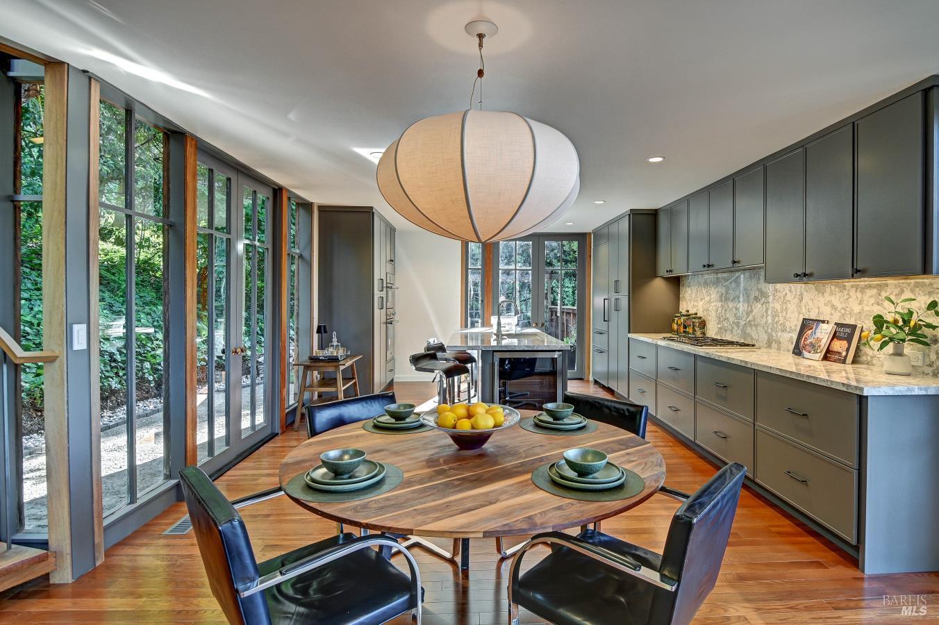 Detail Gallery Image 13 of 47 For 45 Bella Vista Ave, Belvedere,  CA 94920 - 4 Beds | 3 Baths