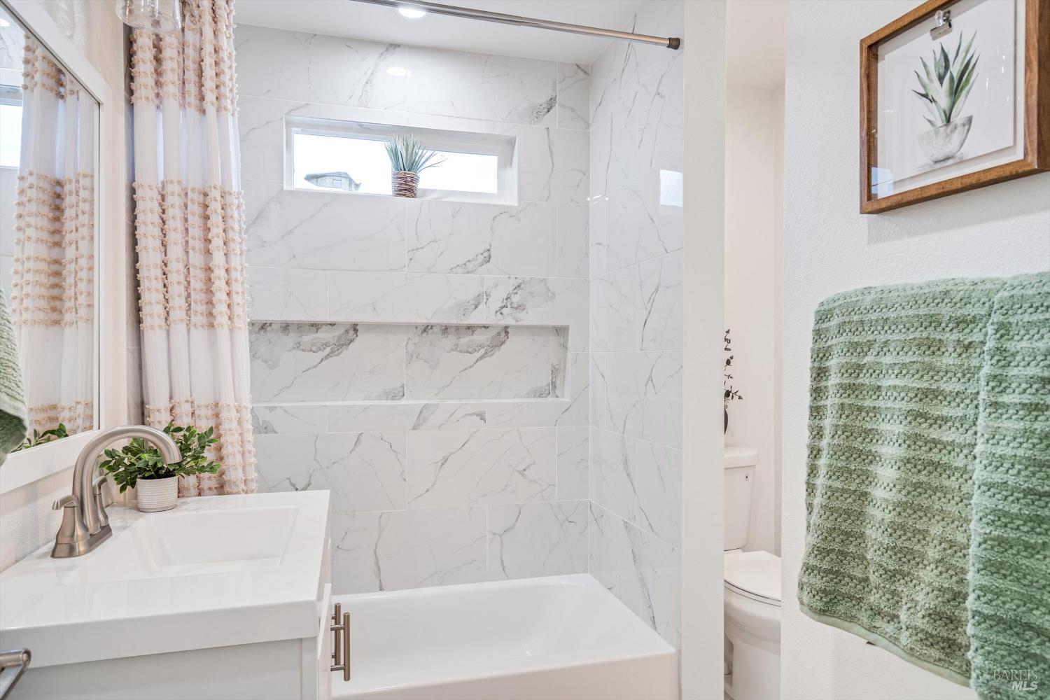 Detail Gallery Image 15 of 29 For 410 Cottonwood Dr, Vallejo,  CA 94591 - 3 Beds | 2 Baths