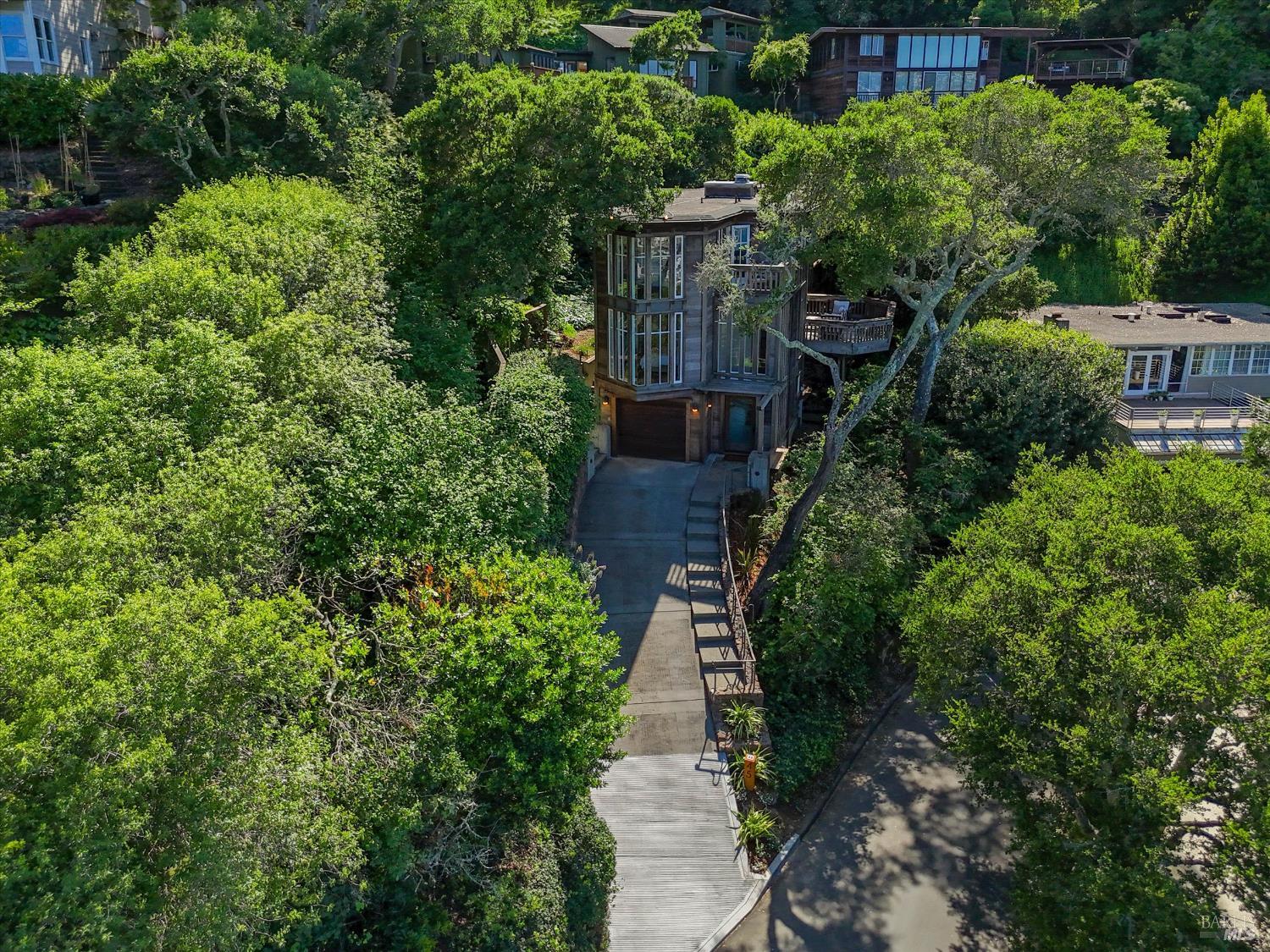 Detail Gallery Image 42 of 47 For 45 Bella Vista Ave, Belvedere,  CA 94920 - 4 Beds | 3 Baths