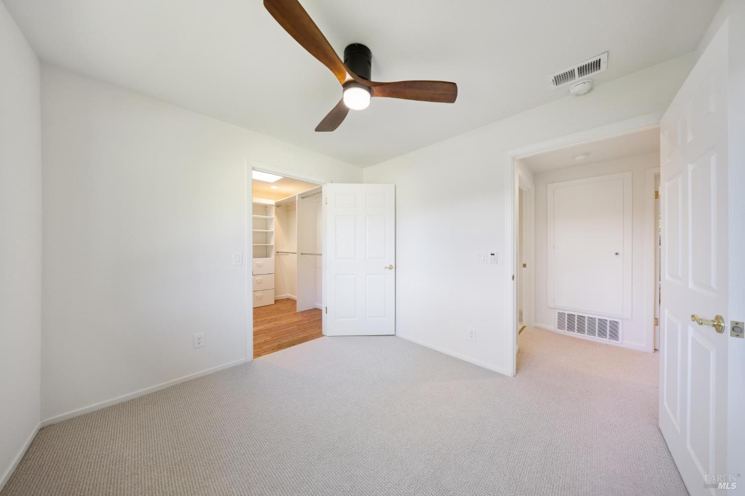 Detail Gallery Image 26 of 59 For 14 Angelica Ct, Novato,  CA 94947 - 5 Beds | 3 Baths