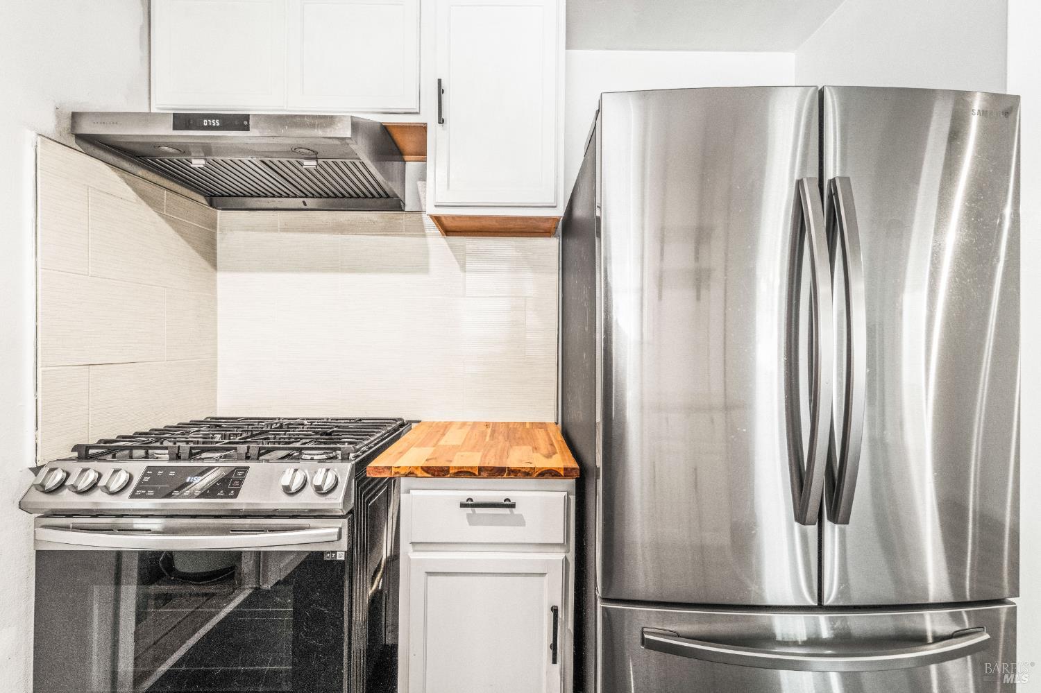 Detail Gallery Image 13 of 50 For 560 Russell St, Vallejo,  CA 94591 - 2 Beds | 2 Baths