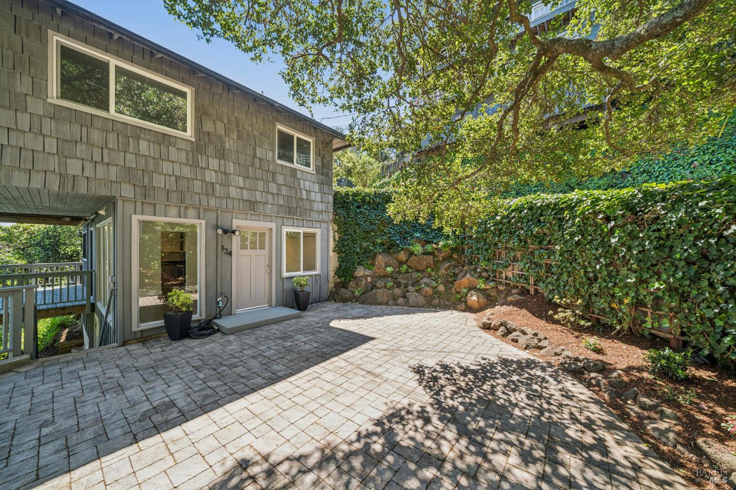 Detail Gallery Image 26 of 55 For 126 Edwards Ave, Sausalito,  CA 94965 - – Beds | – Baths