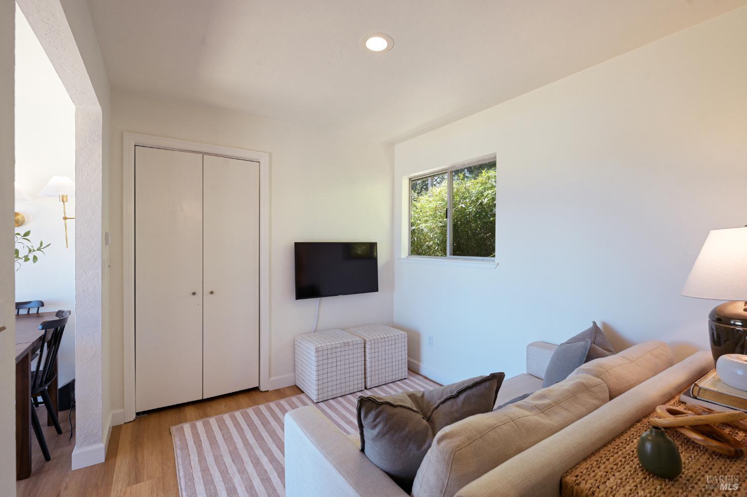 Detail Gallery Image 8 of 52 For 39 Havenwood Rd, Novato,  CA 94945 - 1 Beds | 1 Baths