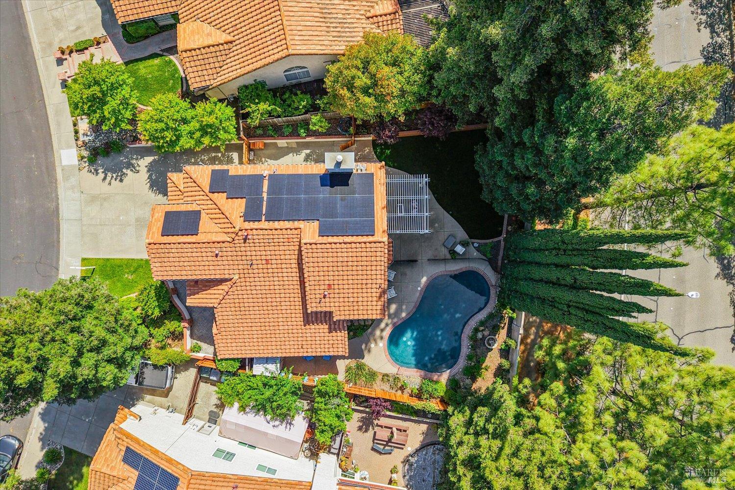 Detail Gallery Image 3 of 67 For 612 Cougar Ct, Vacaville,  CA 95688 - 4 Beds | 2/1 Baths