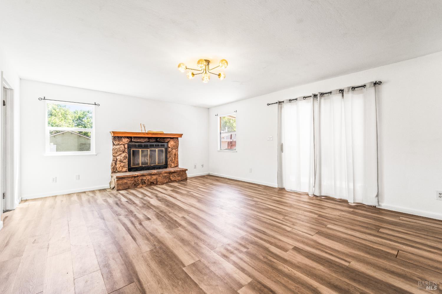 Detail Gallery Image 15 of 50 For 560 Russell St, Vallejo,  CA 94591 - 2 Beds | 2 Baths