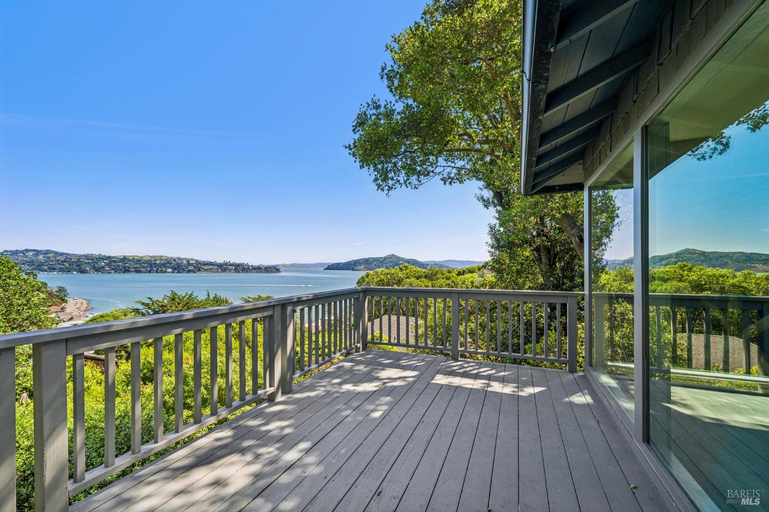 Detail Gallery Image 9 of 55 For 126 Edwards Ave, Sausalito,  CA 94965 - – Beds | – Baths