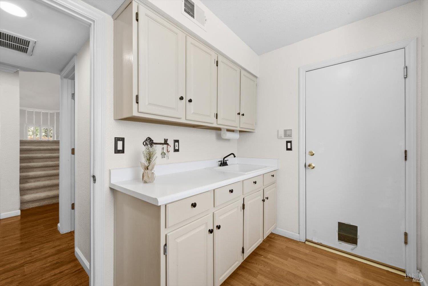 Detail Gallery Image 49 of 67 For 612 Cougar Ct, Vacaville,  CA 95688 - 4 Beds | 2/1 Baths