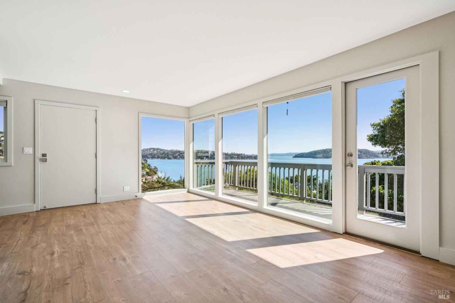 Detail Gallery Image 39 of 55 For 126 Edwards Ave, Sausalito,  CA 94965 - – Beds | – Baths