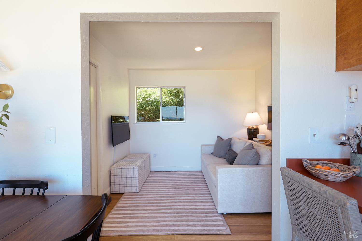 Detail Gallery Image 7 of 52 For 39 Havenwood Rd, Novato,  CA 94945 - 1 Beds | 1 Baths