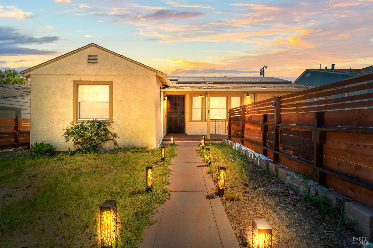 Detail Gallery Image 45 of 50 For 560 Russell St, Vallejo,  CA 94591 - 2 Beds | 2 Baths